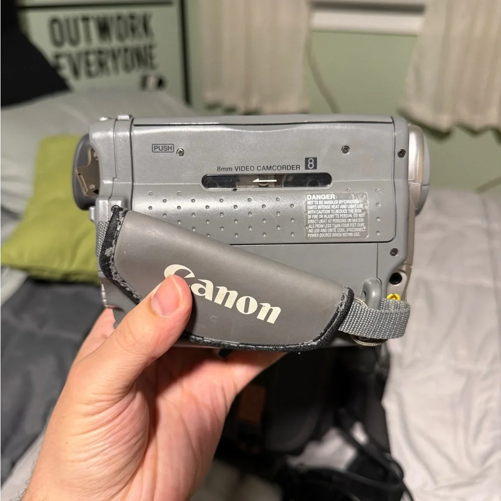 Canon ES55 Silver Handheld Camcorder with Black Grip